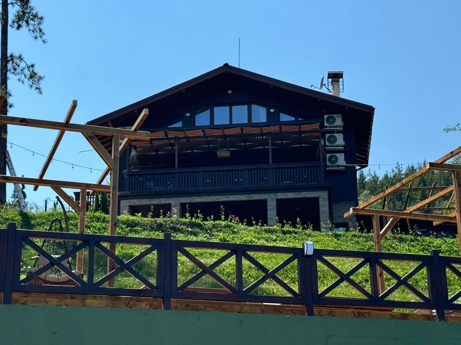 Villa Iskar Lake Residence By Bookvillabg Shtarkelovo Gnezdo Ngoại thất bức ảnh