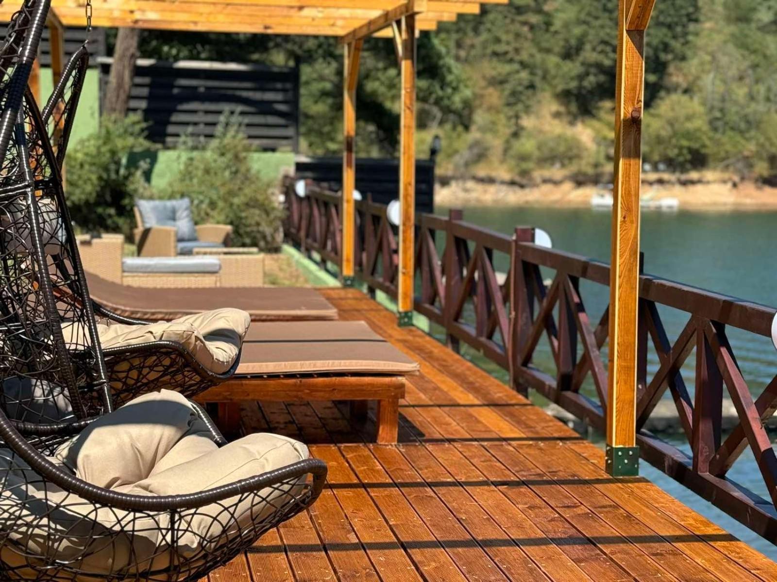 Villa Iskar Lake Residence By Bookvillabg Shtarkelovo Gnezdo Ngoại thất bức ảnh
