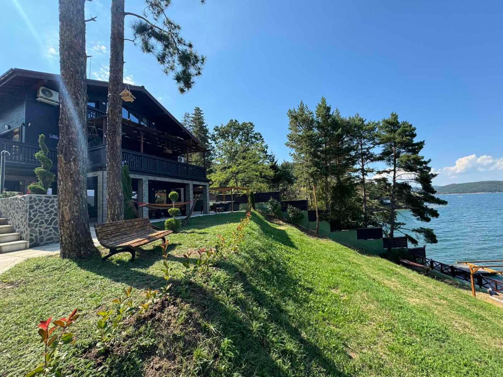 Villa Iskar Lake Residence By Bookvillabg Shtarkelovo Gnezdo Ngoại thất bức ảnh
